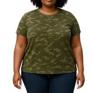 Vineyard Vines Women’s XL T-shirt Surf Tee 100% Cotton Camo Short Sleeve